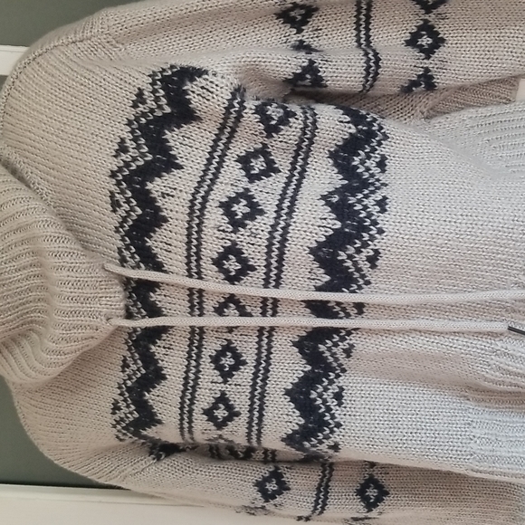 Moon & Madison crop turtleneck sweater small long sleeve winter - Picture 4 of 10